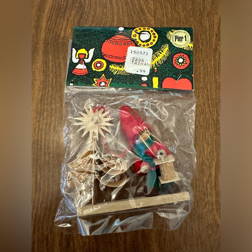 Pier 1 Ornament Wooden Holiday Christmas Tree Winter 3” NOS 1990’s Vintage Boho